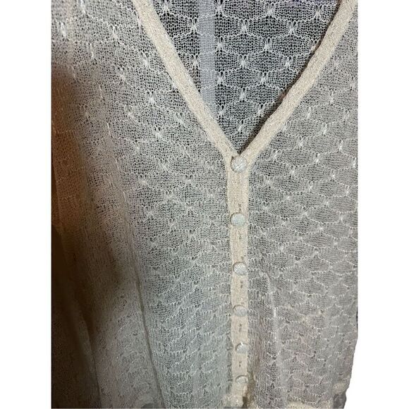 Krazy Kat Ivory Cream Open Knit Long Sleeve Button Front Lace hem Top - Picture 5 of 9